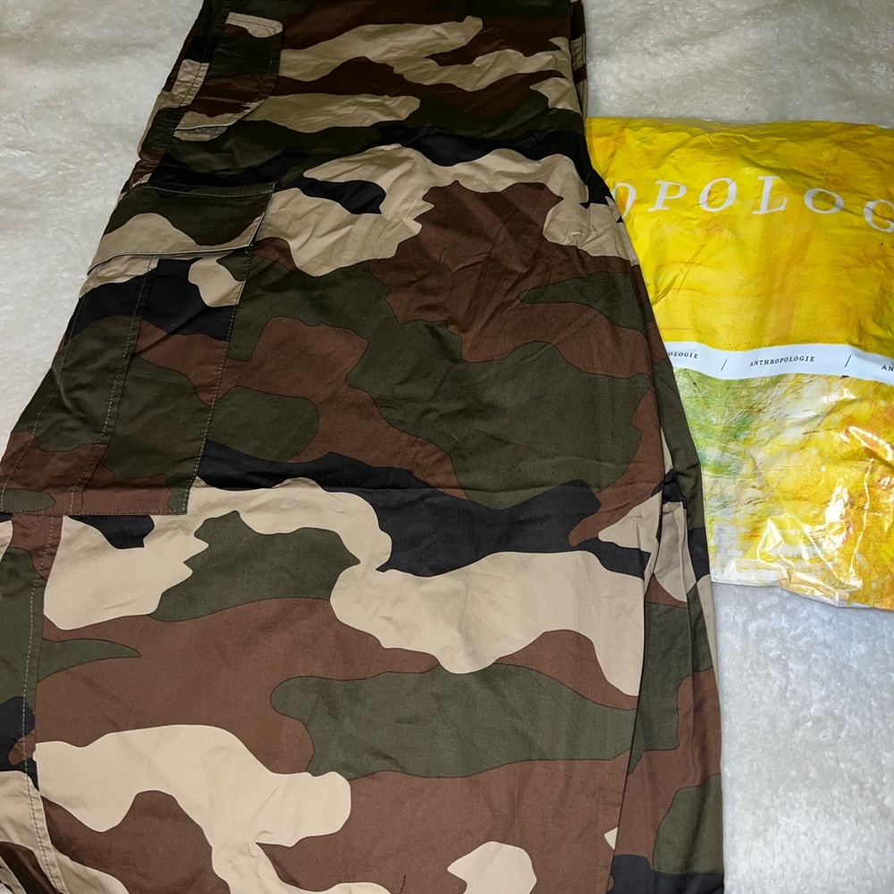 Anthropology / Good American Camouflage Pants with Button and Drawstring Detail
